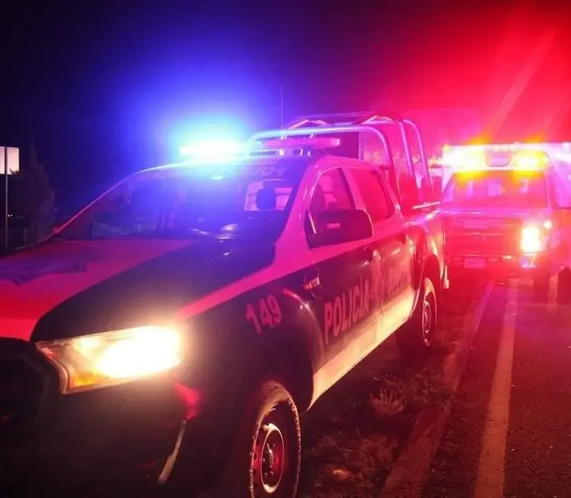 Rescatistas en la presa de Ixcuinquitlapilco tras el fatal incidente.