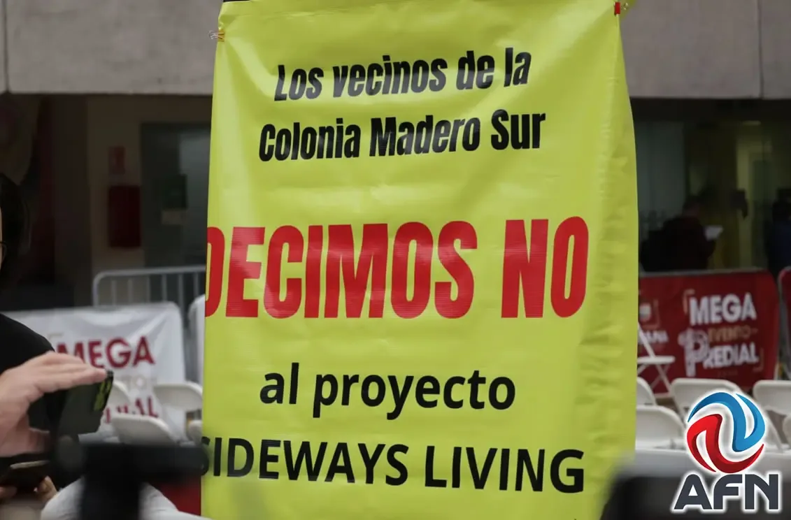 Residentes de La Cacho exigen respuestas sobre daños a sus viviendas.