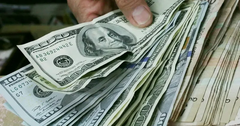 La nueva orden de Donald Trump incrementa la vigilancia de las transferencias de dinero entre países.