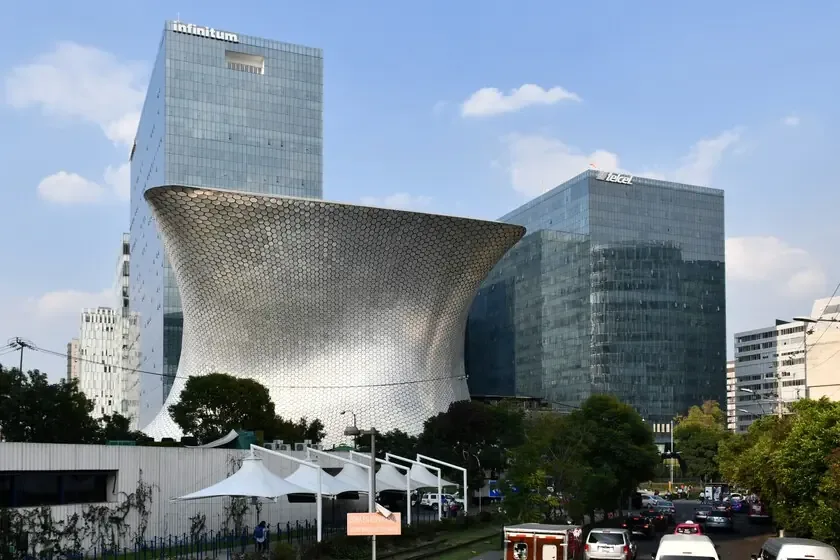 Este sábado, vehículos con holograma 1 y 2 enfrentan restricciones en la capital y el Estado de México.