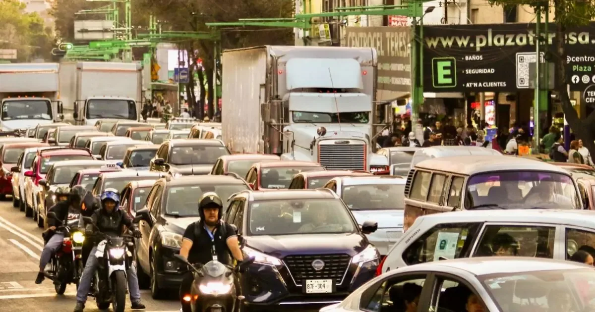 Conoce qué vehículos no podrán circular en la Ciudad de México y el Estado de México.