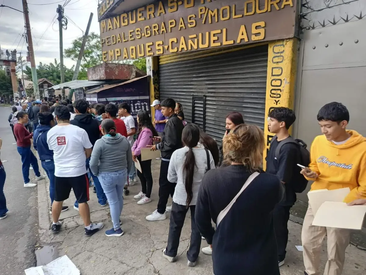 Más de cuatro mil estudiantes logran obtener un lugar en preparatorias de la UAEM para el ciclo 2025-2026.