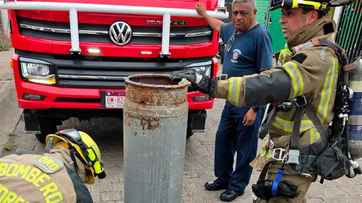 Bomberos atendieron el reporte de vecinos y evitaron una situación de riesgo en la zona.