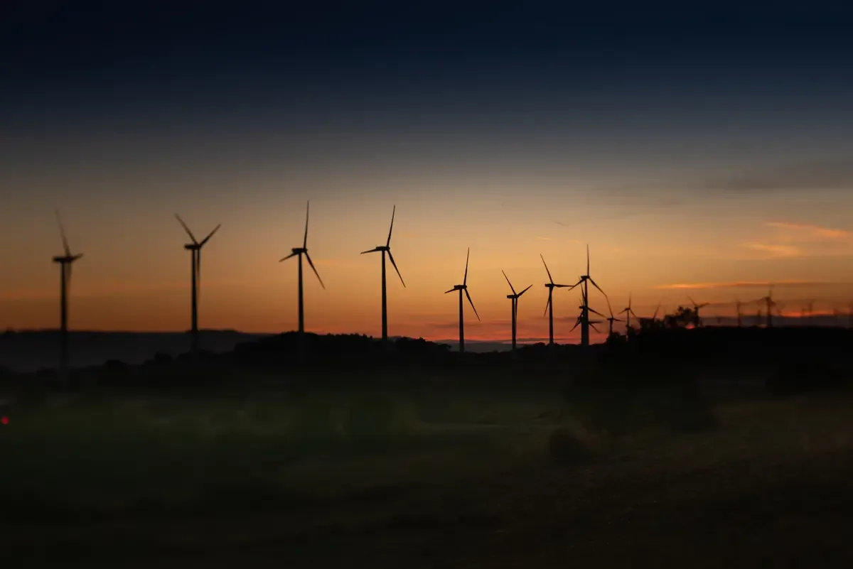 Expertos advierten que la falta de recursos hídricos y energéticos puede limitar la llegada de nuevas empresas tecnológicas al país.