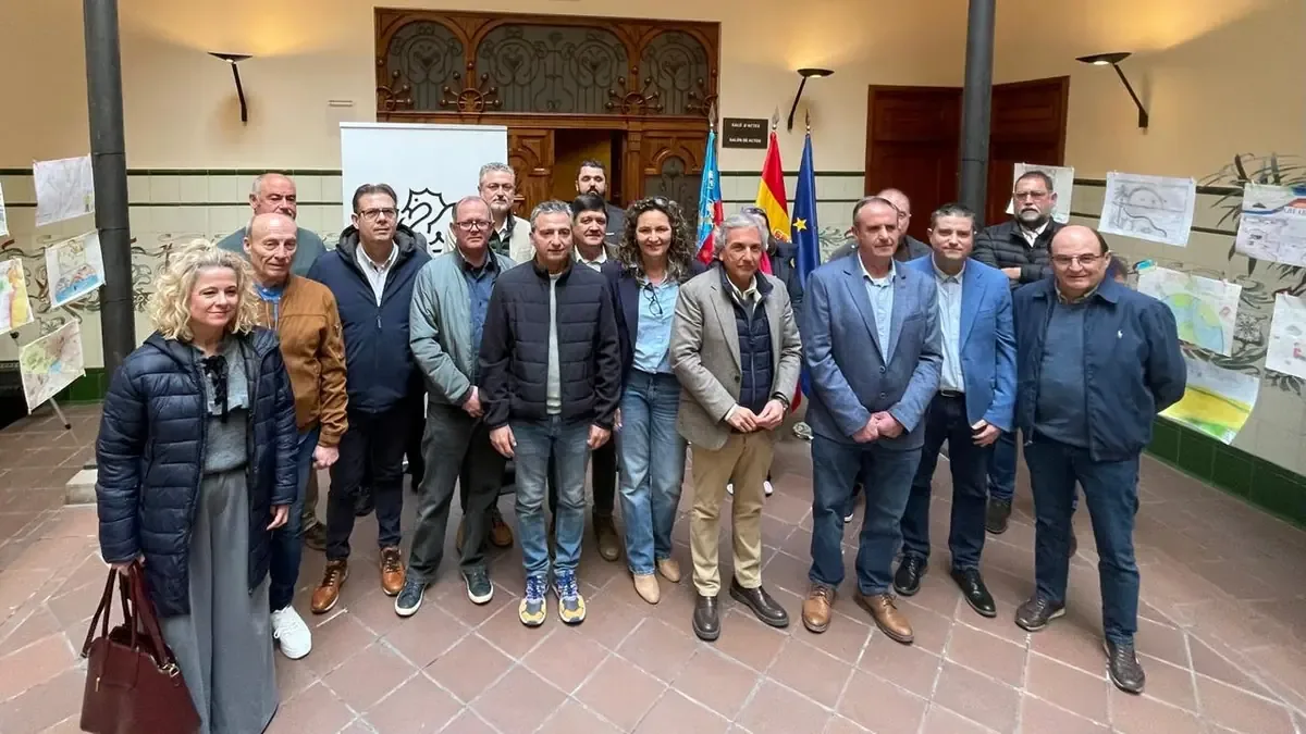 Reunión con el comisionado de la Generalitat busca coordinar la recuperación tras la tormenta.