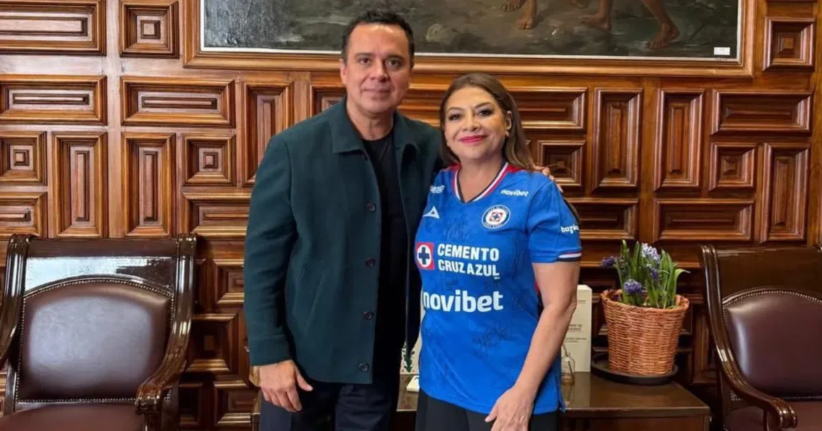 Reunión entre la Presidenta Claudia Sheinbaum y el ingeniero Víctor Velázquez en el Palacio del Ayuntamiento.