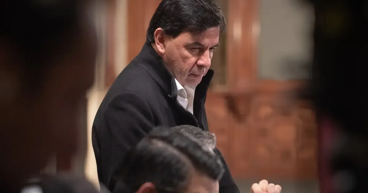 Revelaciones de Julio Scherer evidencian un posible conflicto de intereses en el gobierno de López Obrador.
