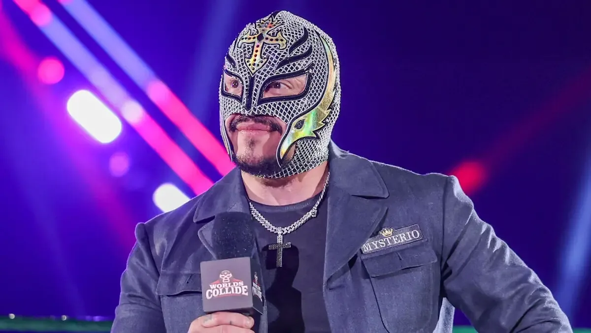 El legendario luchador celebra un nuevo comienzo en la lucha libre mexicana tras su nombramiento.