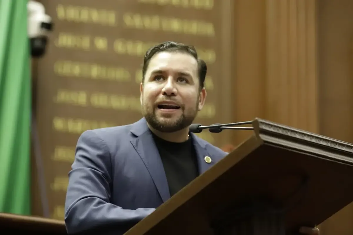 La iniciativa busca fortalecer la autonomía sindical y eliminar el control externo en las organizaciones laborales.