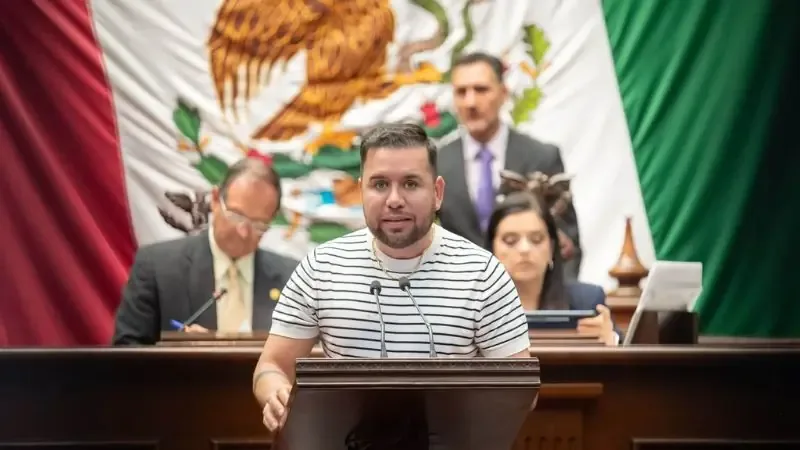 La iniciativa busca brindar conectividad a 236 mil estudiantes y fomentar la justicia social.