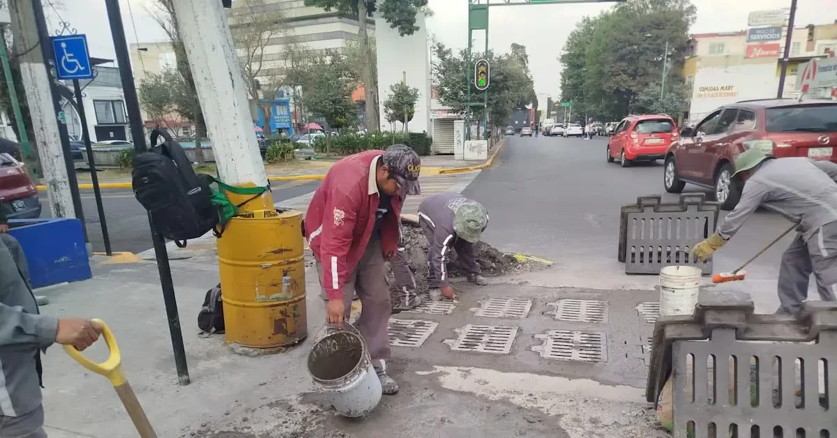 La reparación de drenaje refuerza la infraestructura sanitaria y pluvial de Toluca, mejorando la calidad de vida de sus habitantes.