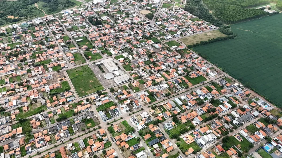 El robo de acumuladores es un problema creciente en Infonavit Casas Grandes, piden mayor vigilancia.
