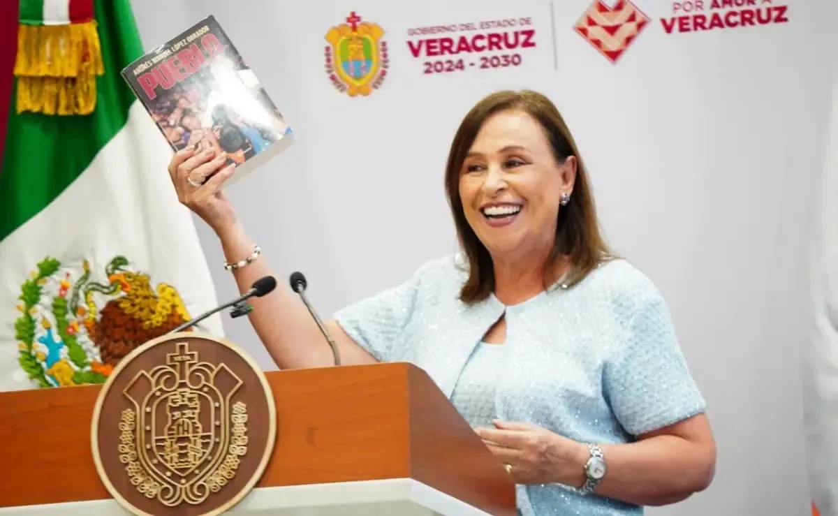 La gobernadora de Veracruz elogió a López Obrador y promovió su obra en un acto de su administración.
