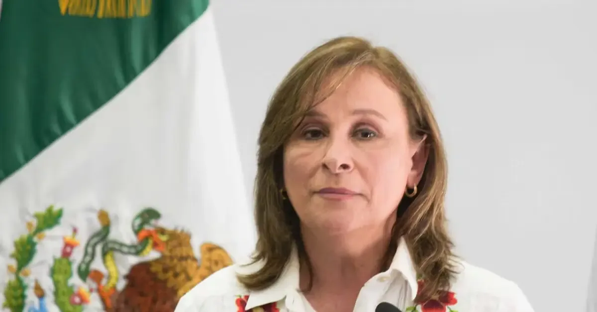 La gobernadora de Veracruz aclara que no planea nombrar un salón con su nombre.