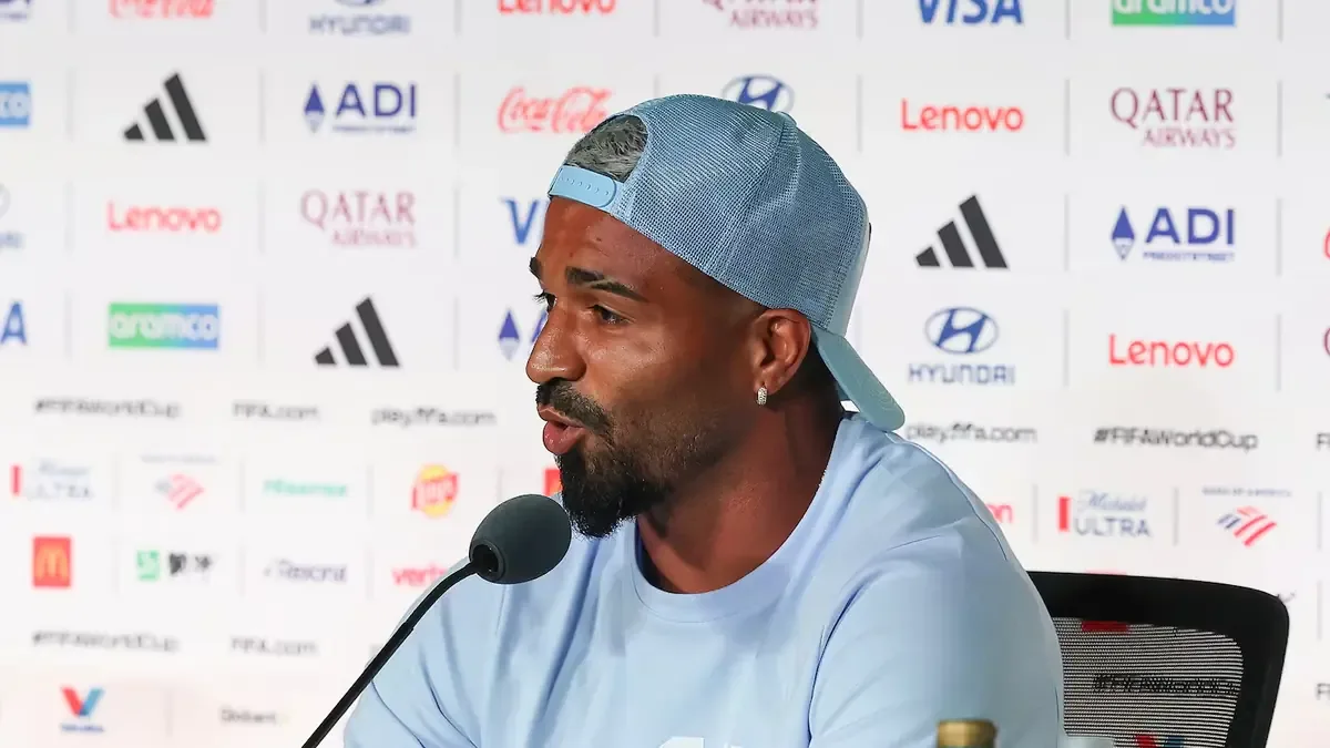 El delantero uruguayo destacó lo significativo que sería jugar contra el Tricolor en la competencia.