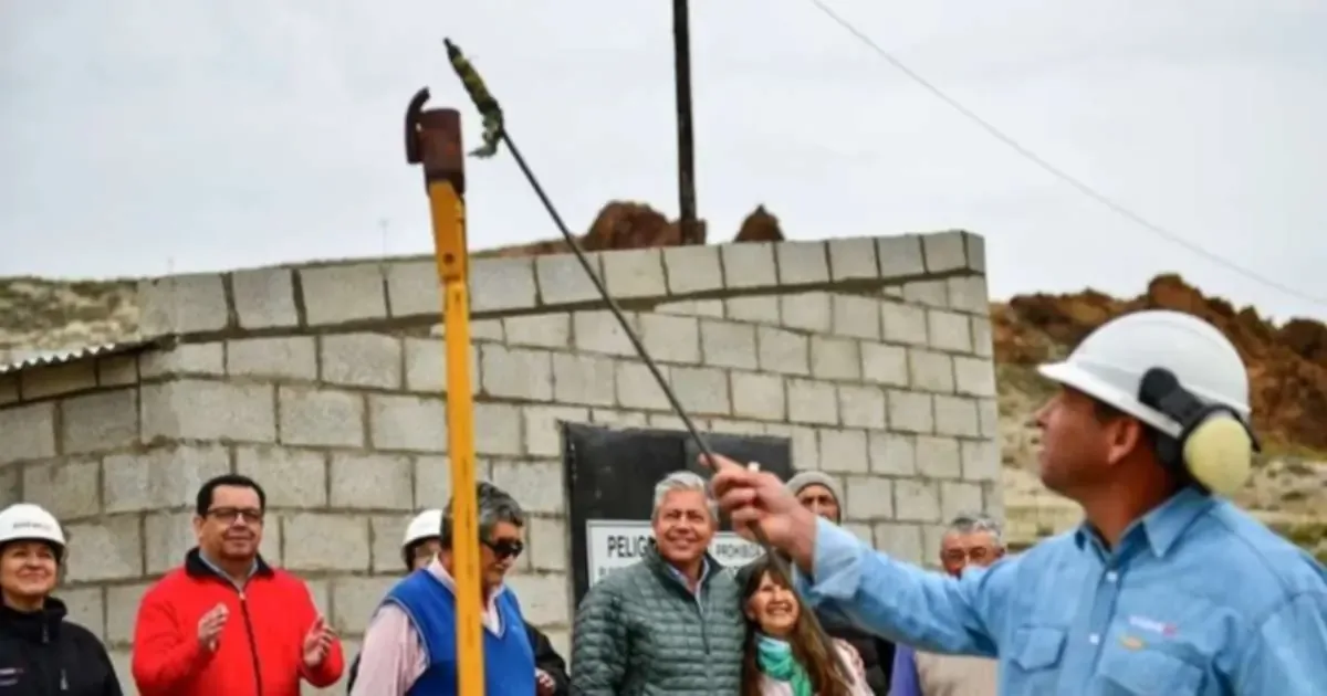 Rolando Figueroa impulsa inversiones para reducir deudas históricas en la provincia.
