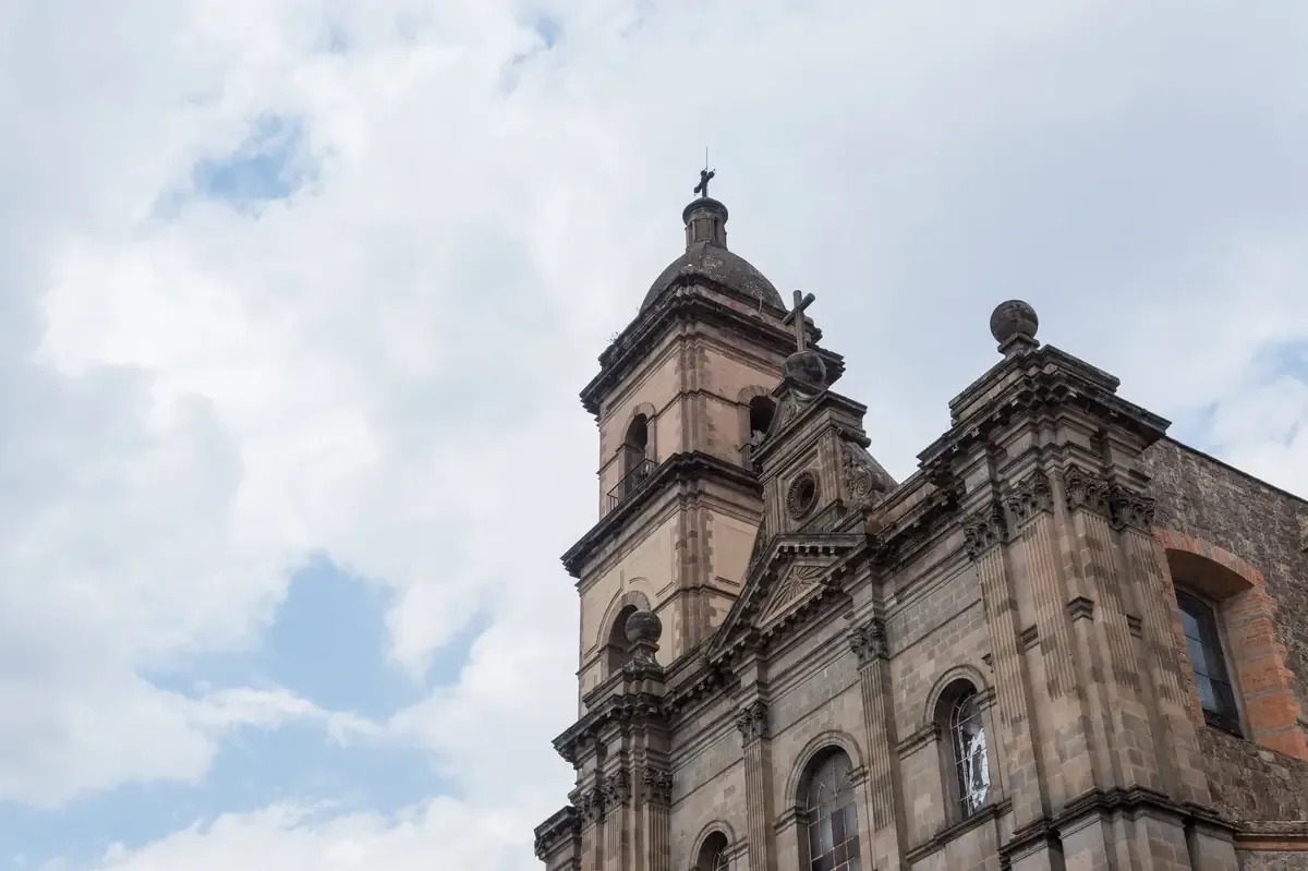 La aprobación de los alcaldes varía en el Estado de México, evidenciando el desempeño de sus administraciones.