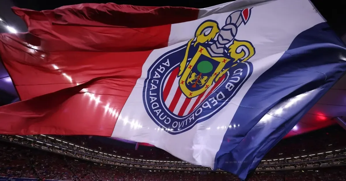 El exdelantero de Chivas ha encontrado su mejor versión en Costa Rica, convirtiéndose en figura clave de su nuevo club.