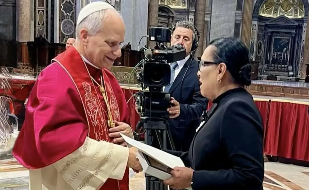 La secretaria de Gobernación compartió un mensaje de solidaridad con la comunidad católica.
