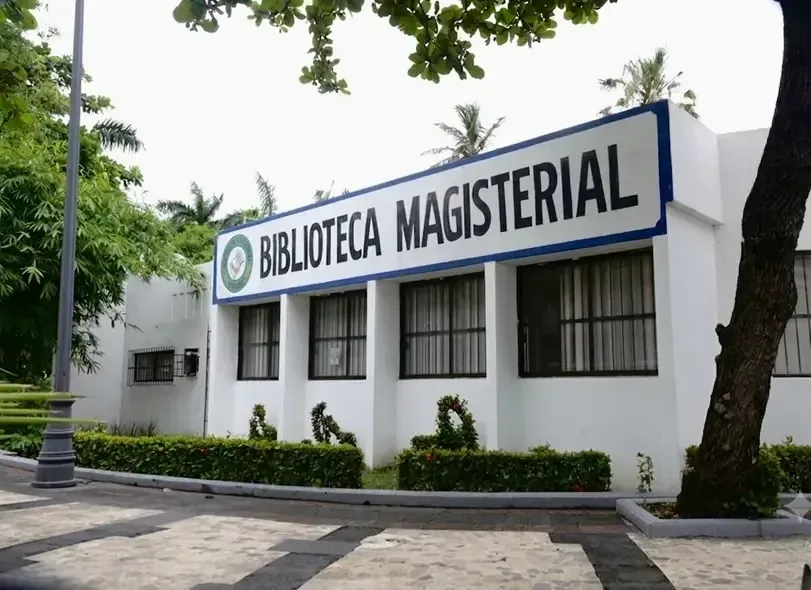 La alcaldesa anunció el fortalecimiento de la biblioteca del Parque Zamora con actividades culturales y educativas.