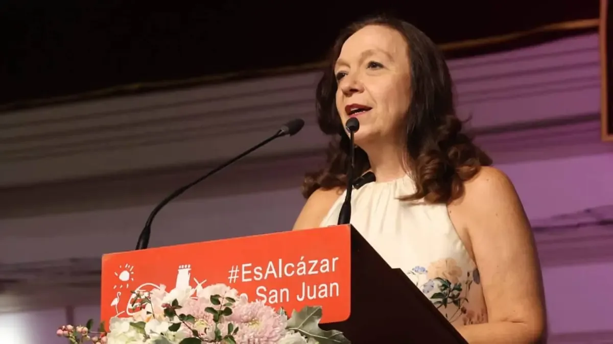 La alcaldesa cierra un ciclo de más de doce años al frente del Ayuntamiento, marcado por importantes transformaciones en la ciudad.
