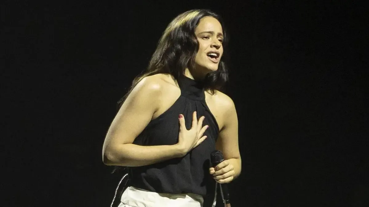 Con ocho premios, Rosalía reafirma su posición en la industria musical tras el lanzamiento de Lux.