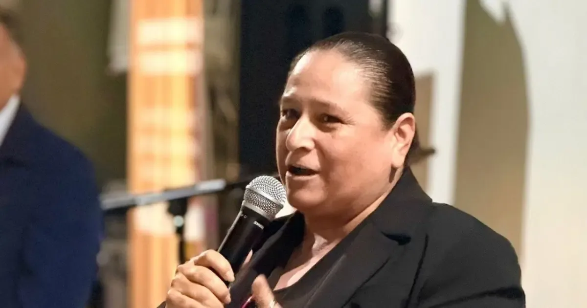 La presidenta de MORENA en Baja California denuncia ataques contra la gobernadora y defiende los derechos de las mujeres.