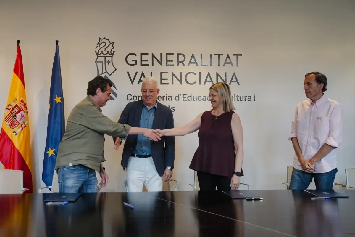 La nueva estrategia de negociación apunta a una pronta resolución de la huelga indefinida en el sector educativo.