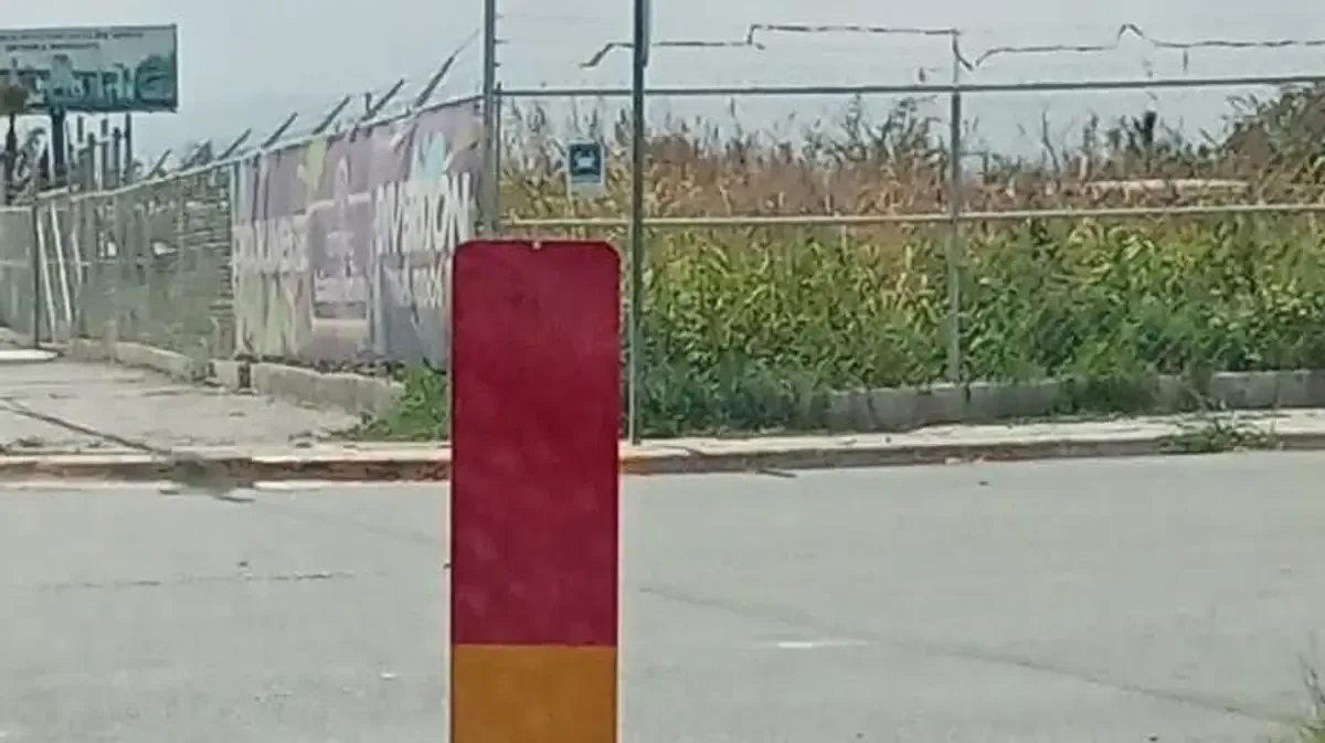 La ampliación del sistema de semáforos pluviales busca prevenir accidentes durante las lluvias en la ciudad.