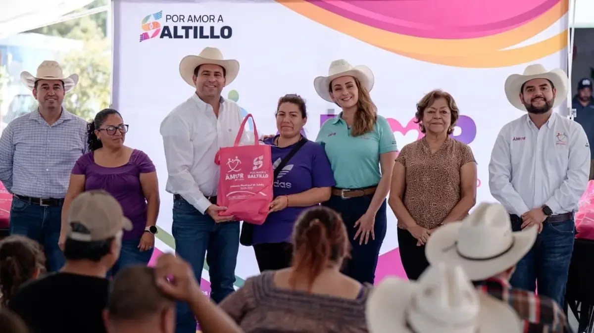 La jornada incluyó entregas de alimentos y servicios médicos a las familias rurales.