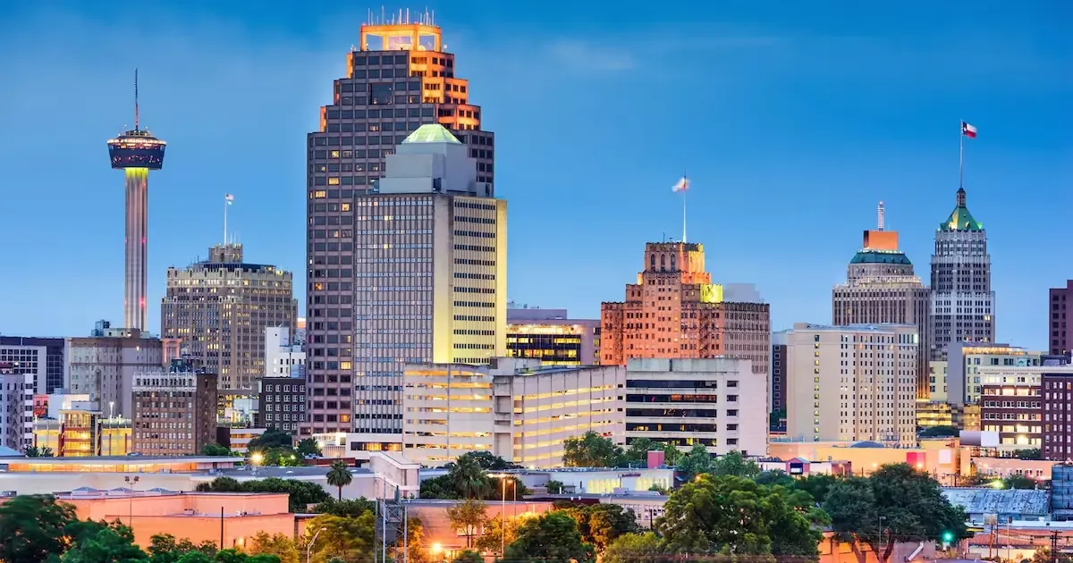 La ciudad de San Antonio refuerza su atractivo turístico tras la pandemia.
