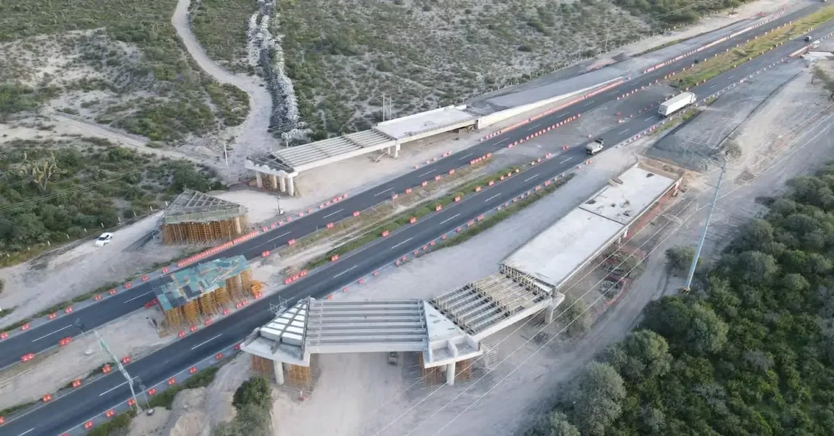 La construcción de nuevas autopistas mejorará la movilidad y el desarrollo económico en San Luis Potosí.