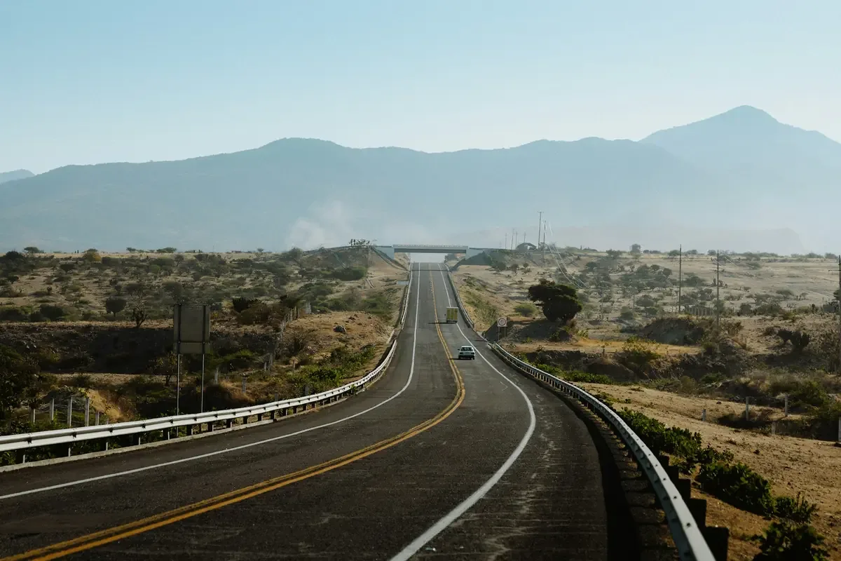 La entidad potosina lidera las estadísticas de robos en carreteras, acaparando más de la mitad de los incidentes a nivel nacional.