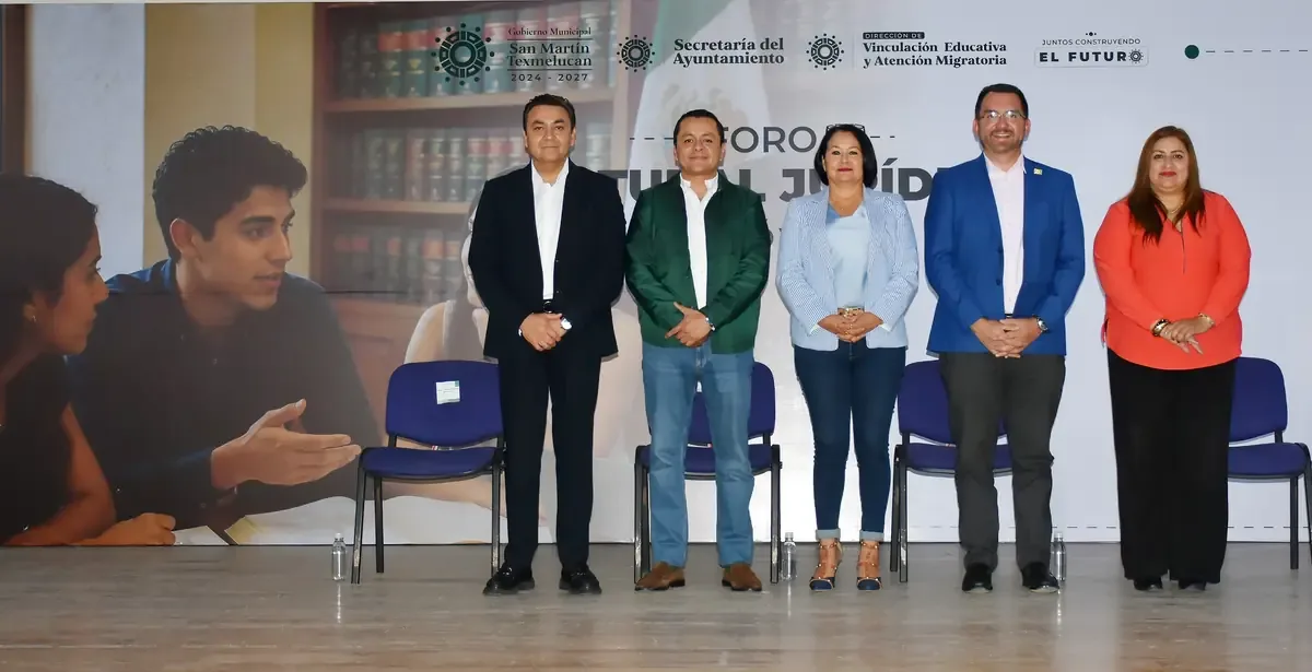 El gobierno municipal impulsa la participación juvenil en temas legales y sociales.