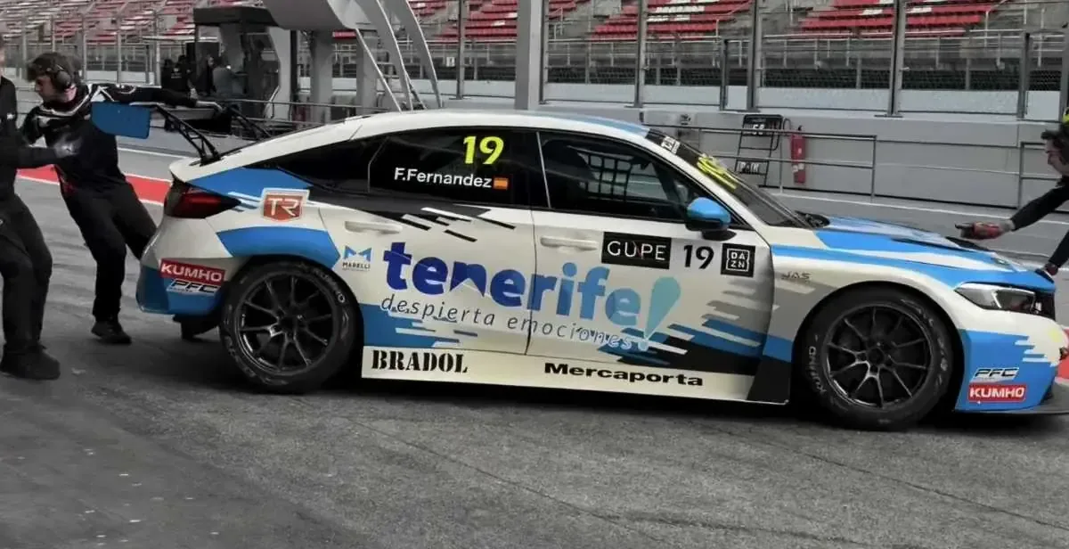 La ausencia del piloto canario empaña el cierre de temporada para Tenerife.
