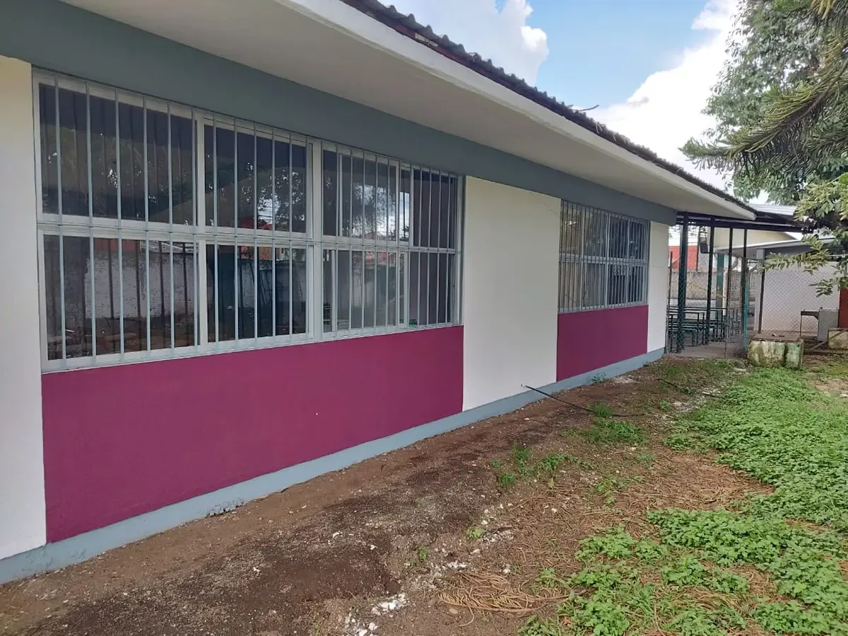 La rehabilitación de la primaria beneficiará a 519 alumnos y mejora la infraestructura educativa en la región.