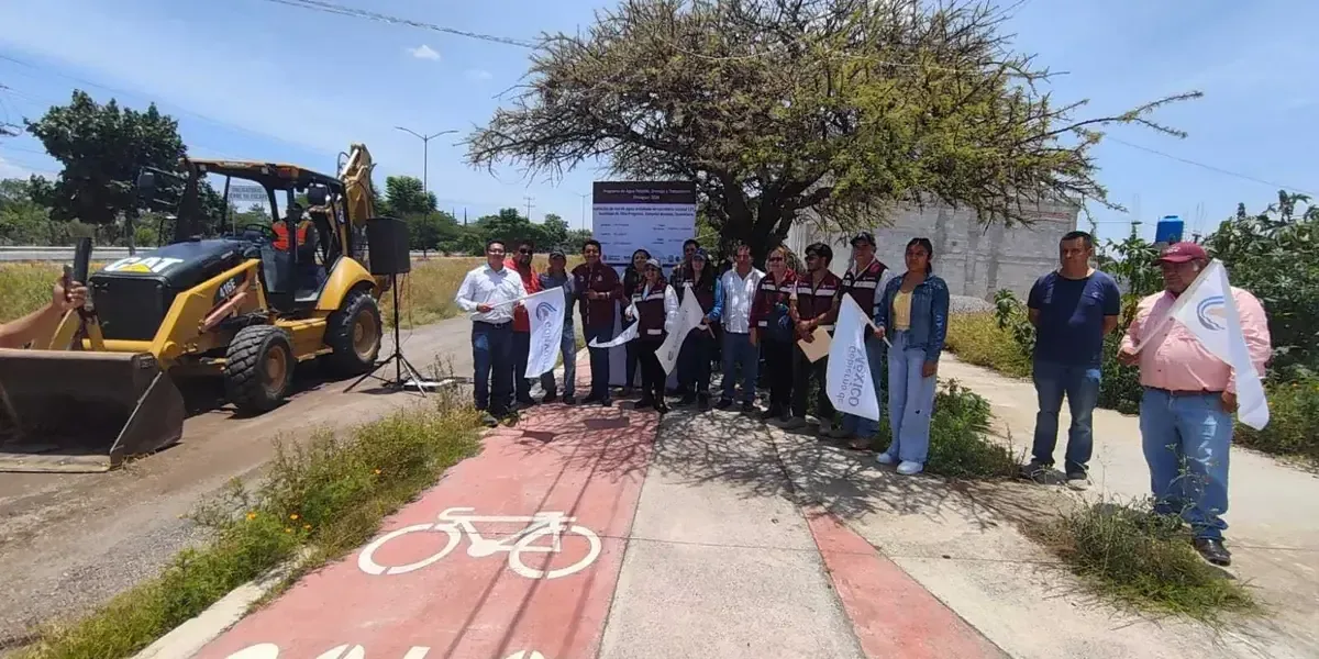 La extensión de la red de agua potable beneficiará a cientos de familias en Ezequiel Montes.