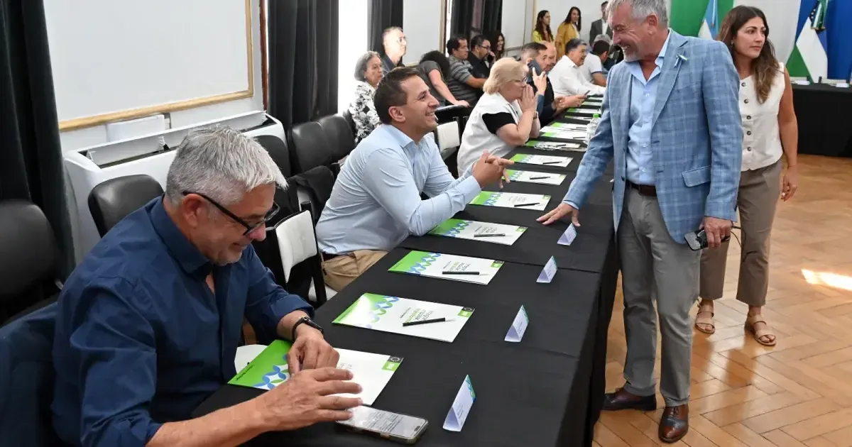 Se buscan cambios en la ley de coparticipación que beneficien a los municipios.