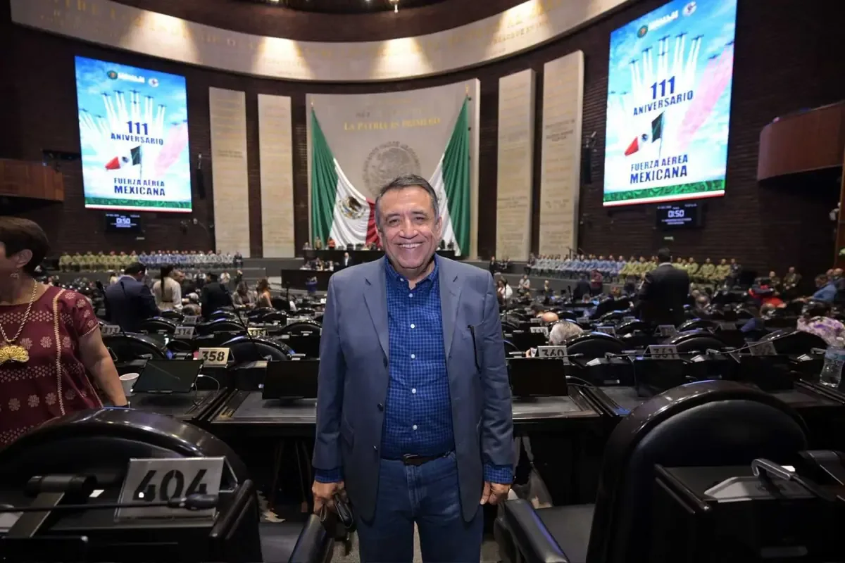 Se celebró el 111 aniversario de la Fuerza Aérea y se emitieron monedas para el Mundial 2026.