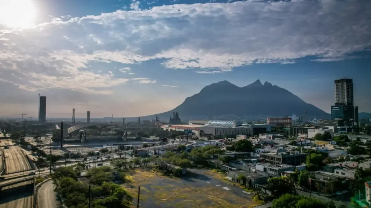 Se espera una temperatura máxima de 28 grados con ambiente seco y ventoso.
