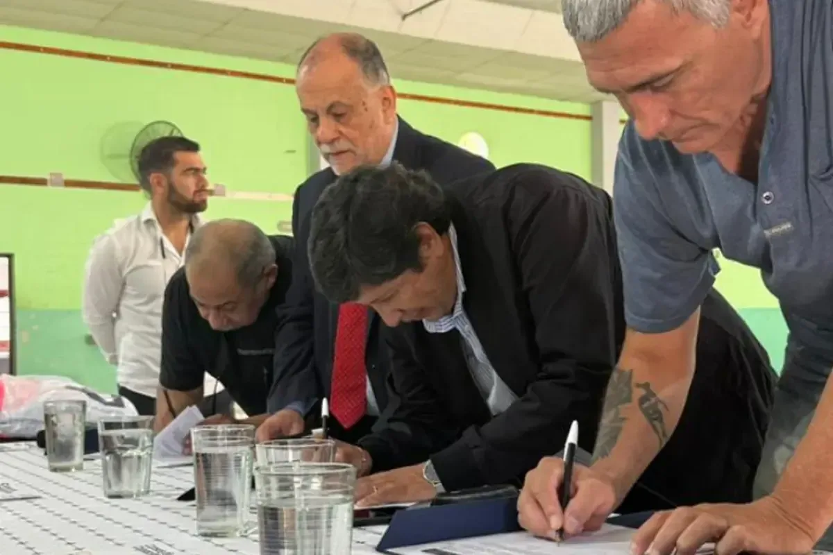 Se firmó un convenio para capacitar a trabajadores en diversas habilidades en la localidad.