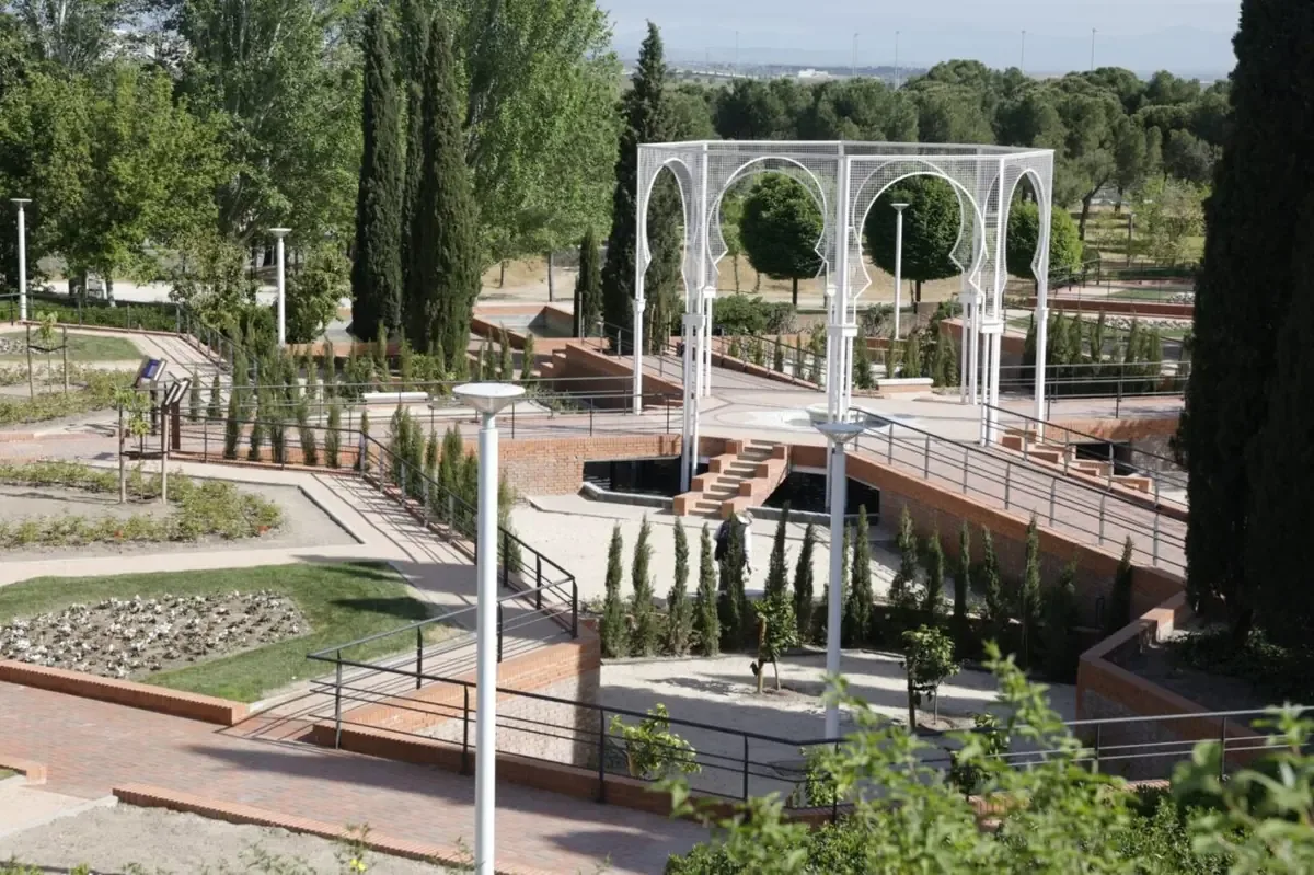 Se han plantado 300 árboles y 2.000 arbustos tras una minuciosa rehabilitación.