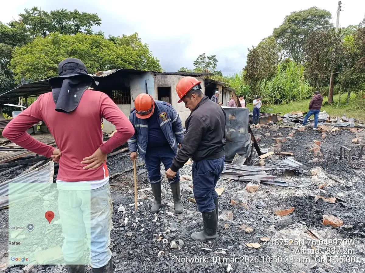 Se han reportado inundaciones y deslizamientos, afectando viviendas e infraestructura.