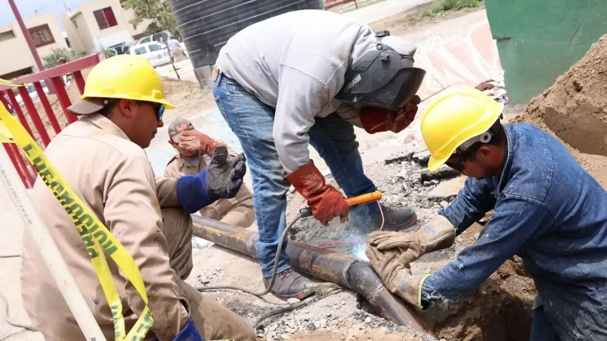 Trabajos de reparación impactan a varias colonias; normalización prevista entre las 2 y 5 p.m.