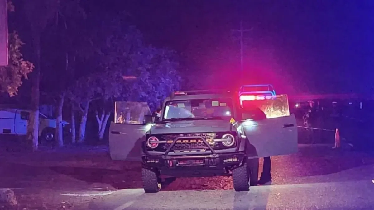 Se investiga el homicidio de Sergio Cázares Zambada, hallado en un vehículo.