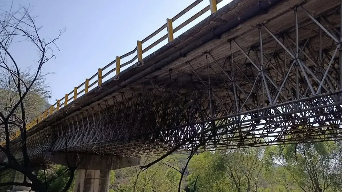 Se prevé que la construcción del nuevo puente concluya en julio de 2026.