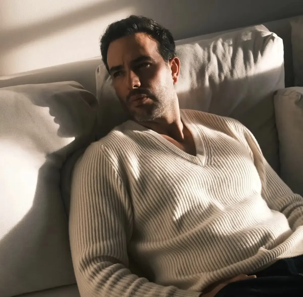 El destacado actor colombiano comparte sus impresiones sobre su visita a Costa Rica y los altos precios en el país.