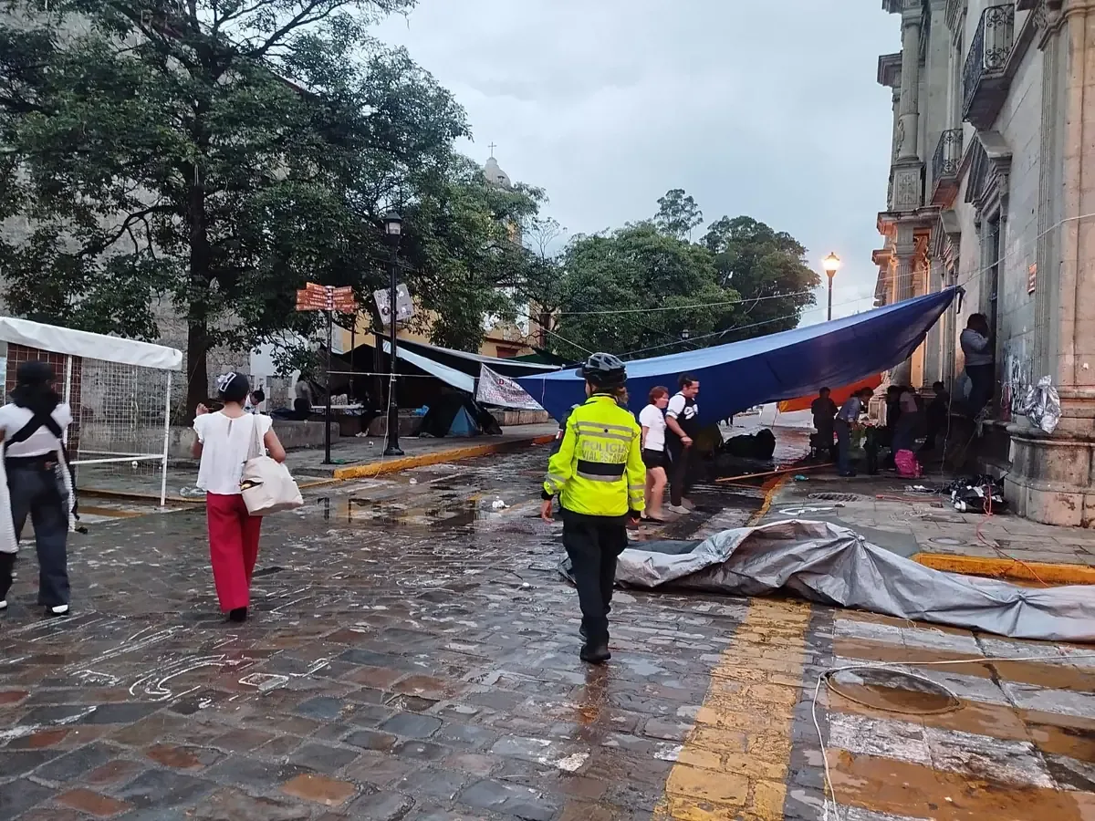 La liberación de calles permite la reactivación del tránsito y comercios locales.