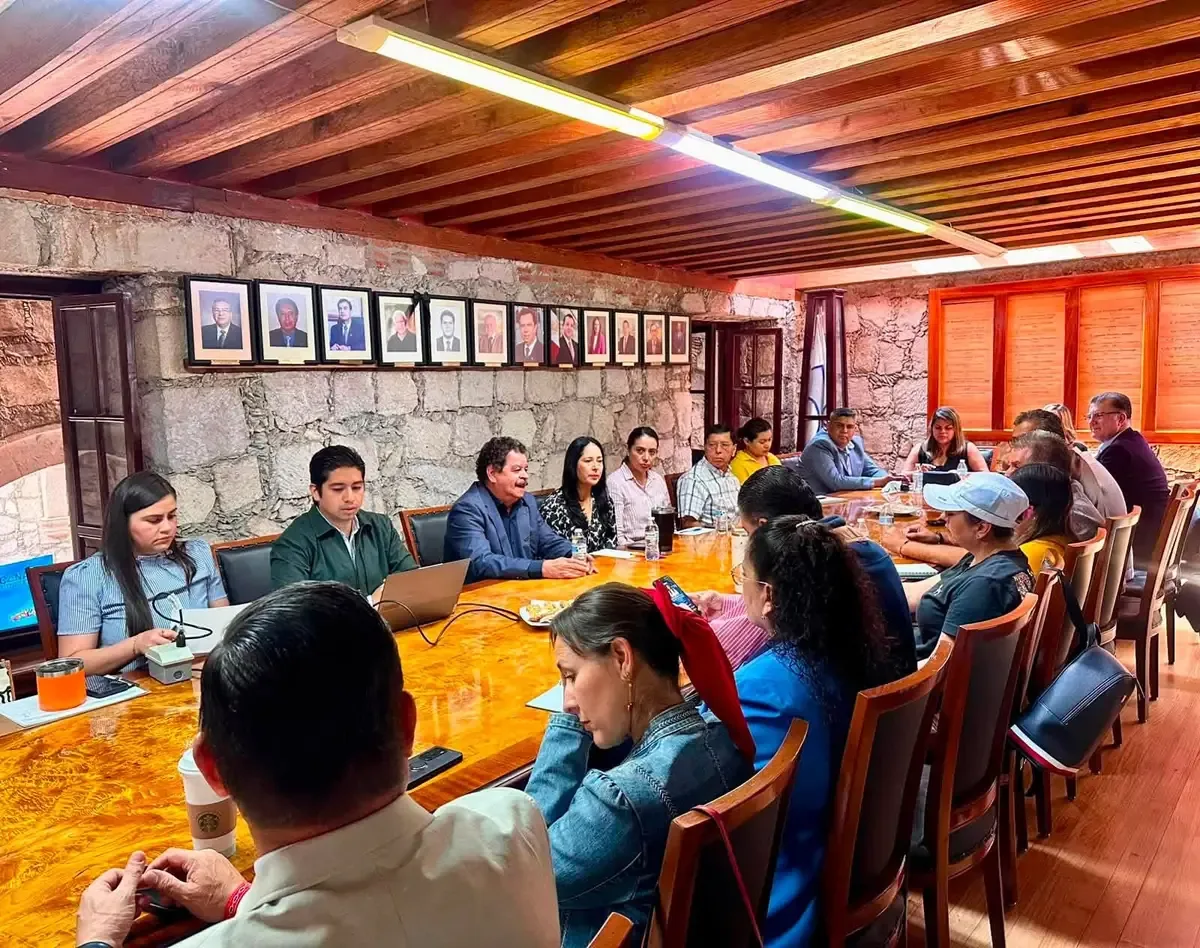La capacitación busca prevenir conflictos laborales y promover la igualdad en el trabajo.