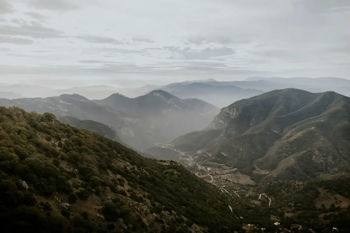 La inversión de SEDESOQ mejora infraestructuras en Pinal de Amoles y beneficiará a sus habitantes.